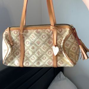 Dooney And Bourke Purse